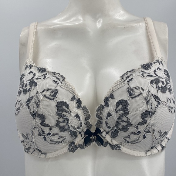 VICTORIA'S SECRET Lace Push Up 36c White Black - Picture 1 of 6
